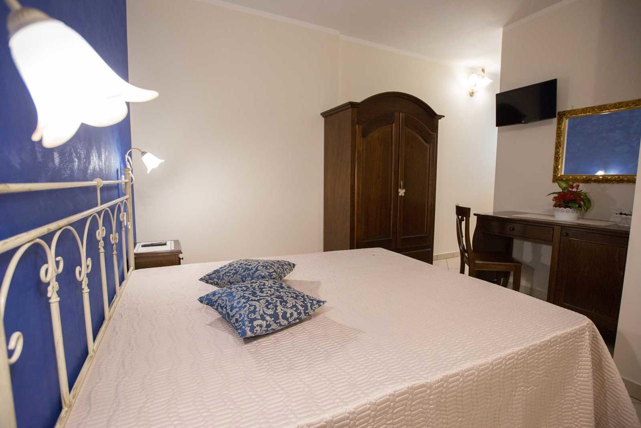 B&B Le Due Gioie Taviano  Buitenkant foto