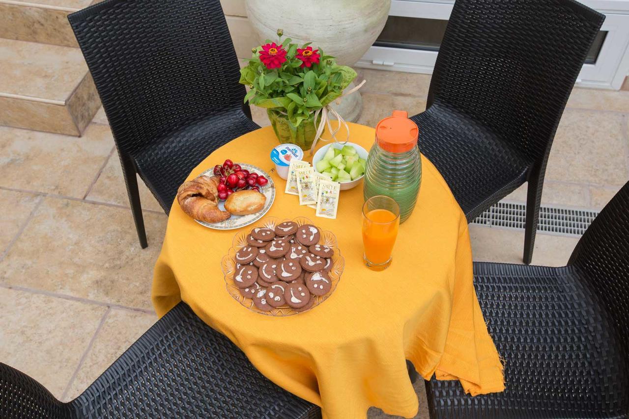 B&B Le Due Gioie Taviano  Buitenkant foto