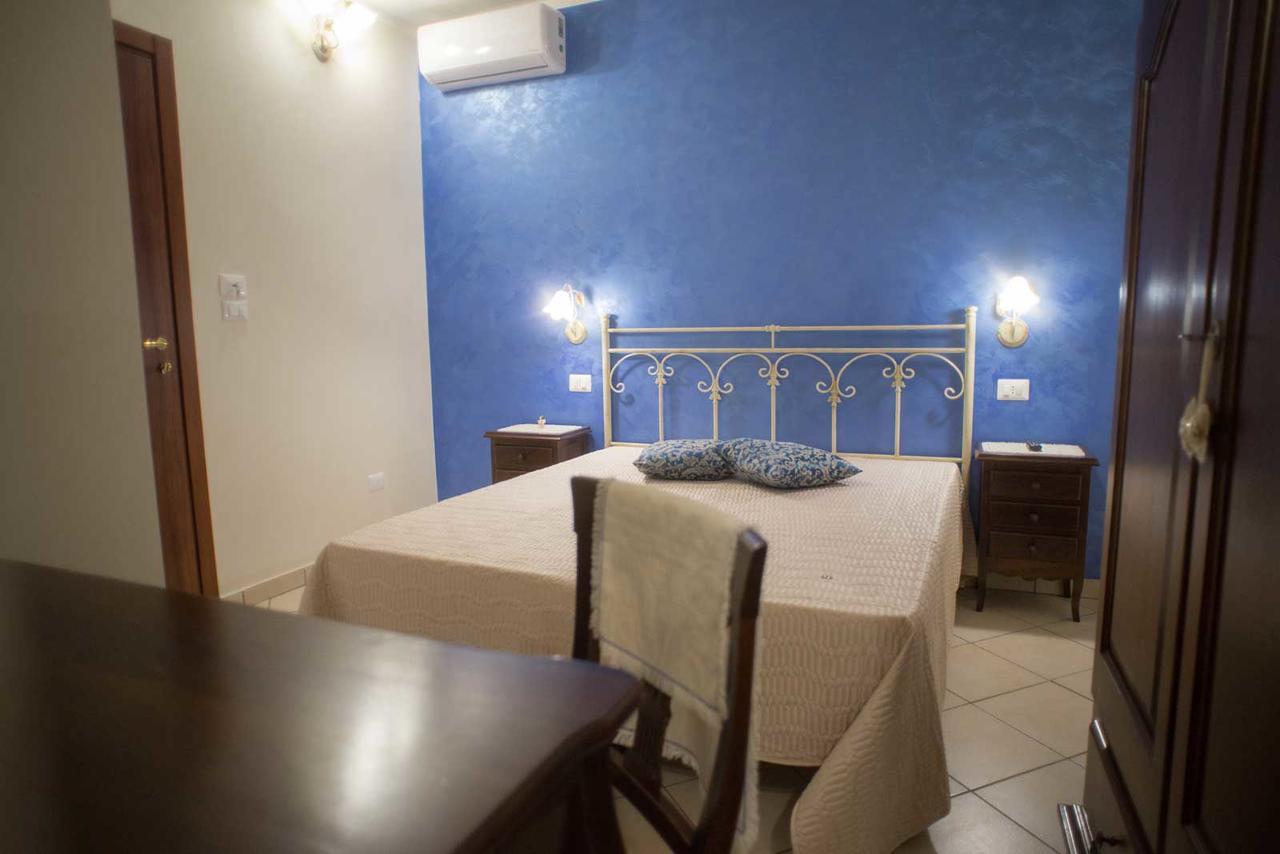 B&B Le Due Gioie Taviano  Buitenkant foto