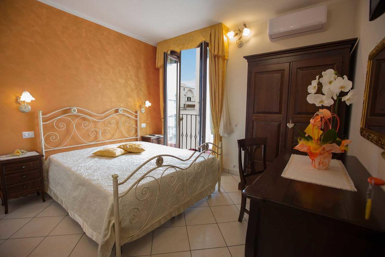 B&B Le Due Gioie Taviano  Buitenkant foto